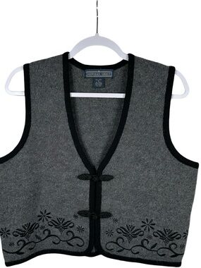 Herman Geist Vintage 100% Wool Gray Embroidered V-Neck Vest Women’s Size Medium